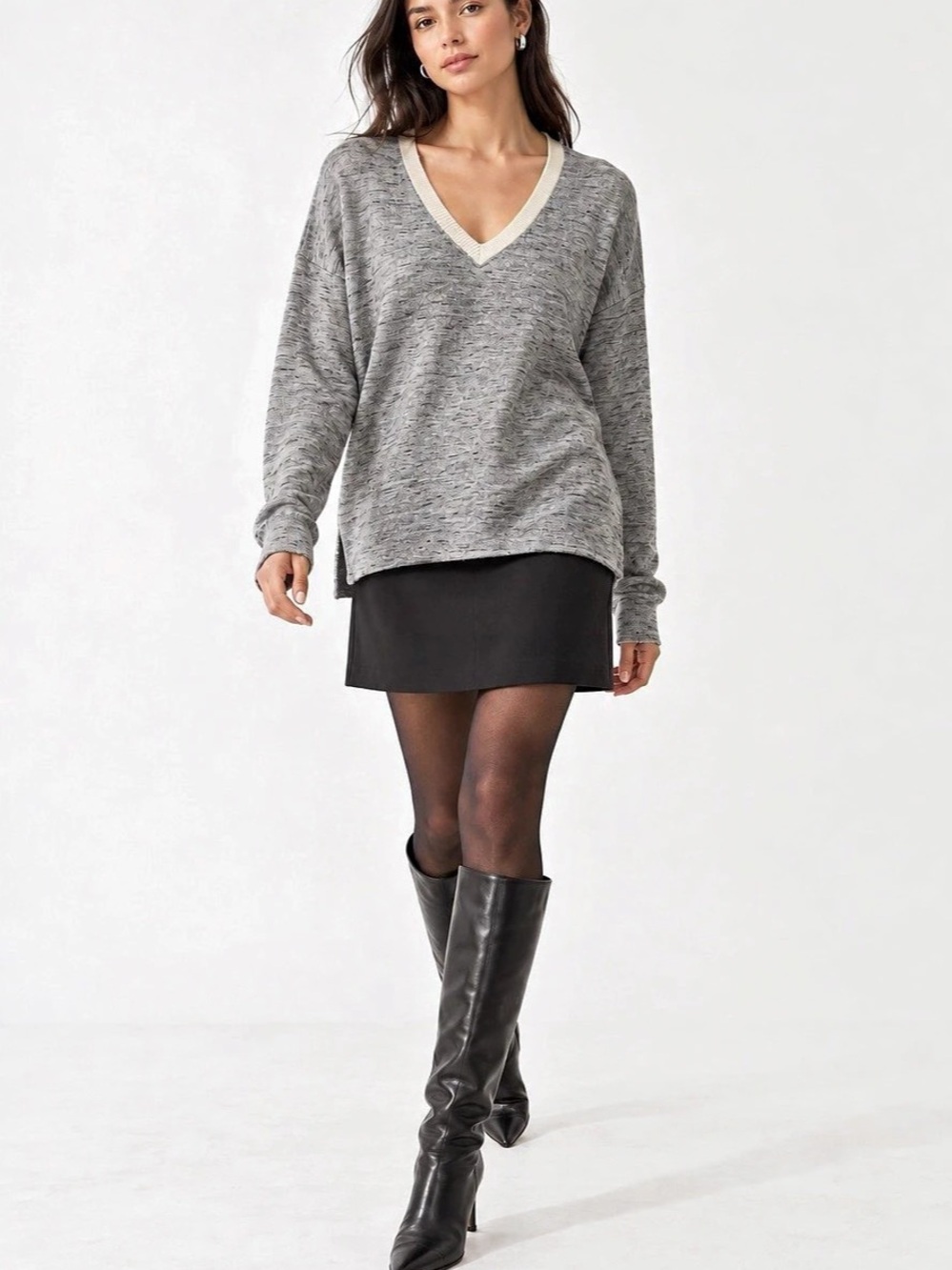 Aritzia Wilfred Grey Marled Cream Trim V-Neck Sweater M
